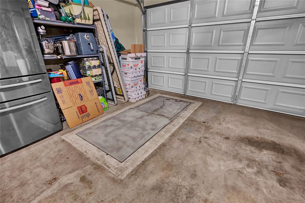 17105 Gladstone Lane Property Photo 44
