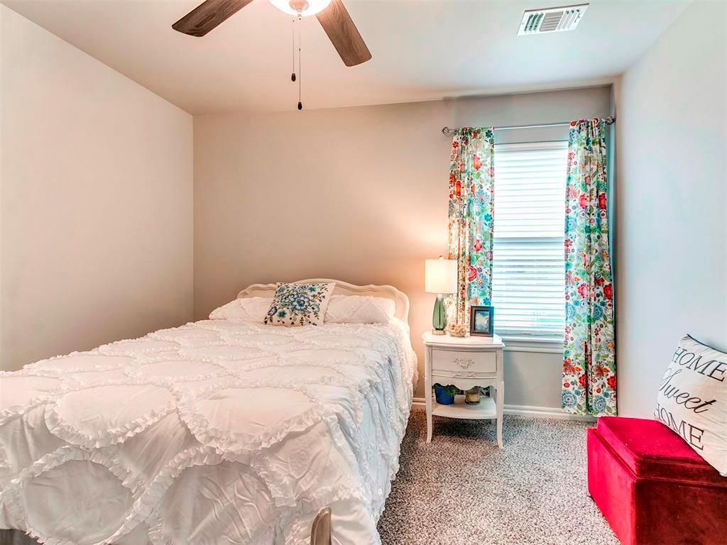 6132 Oxnard Property Photo 32