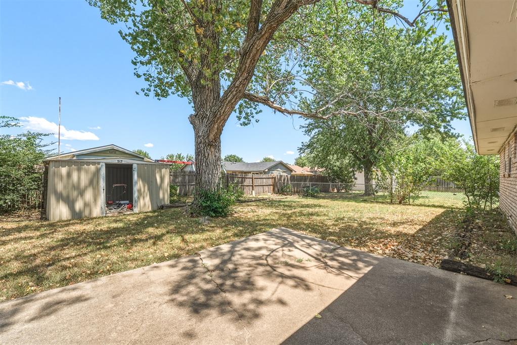 1061 W Main Street Property Photo 33