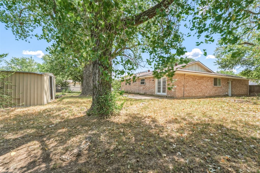 1061 W Main Street Property Photo 34