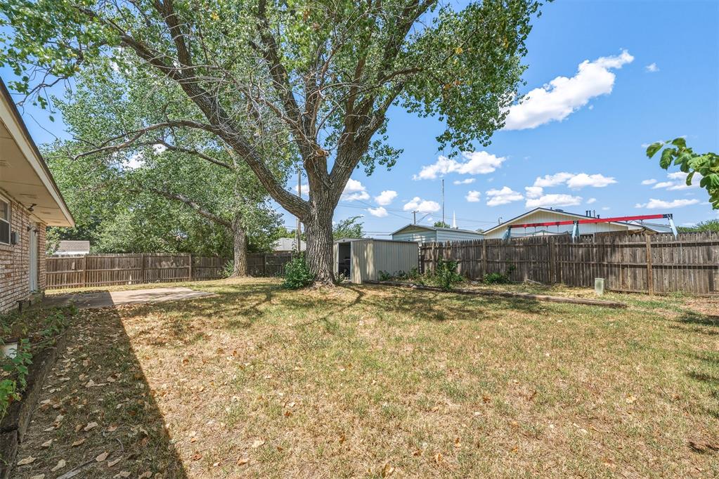 1061 W Main Street Property Photo 40