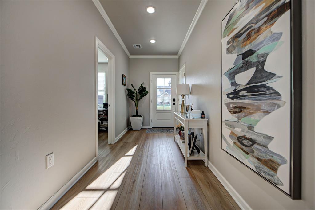 2688 Somerset Drive Property Photo 5