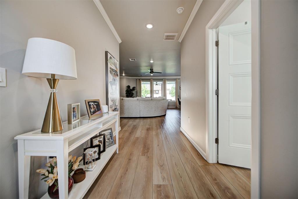 2688 Somerset Drive Property Photo 6