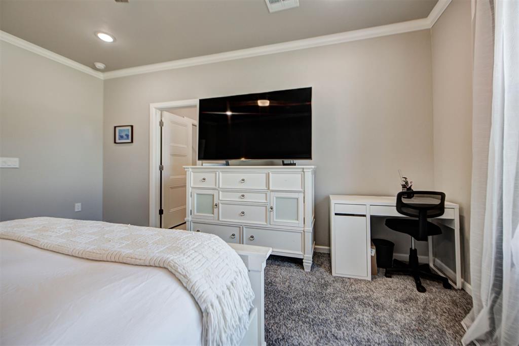 2688 Somerset Drive Property Photo 27