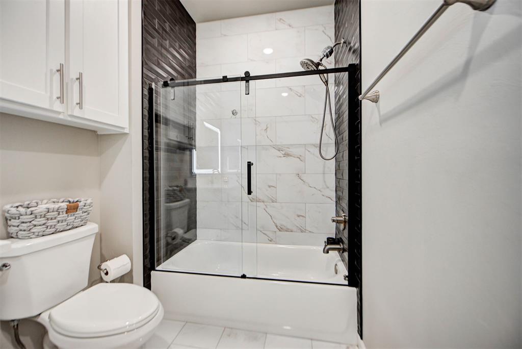 2688 Somerset Drive Property Photo 35