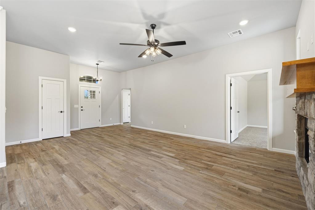 2416 County Road 1240 Property Photo 5