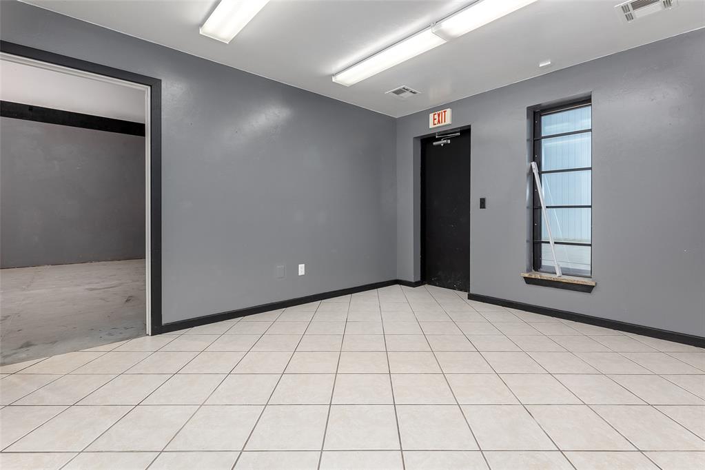 14900 Bristol Park Boulevard D Property Photo 5