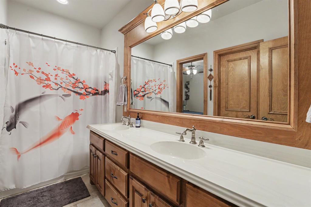 800 Shadow Wood Drive Property Photo 27