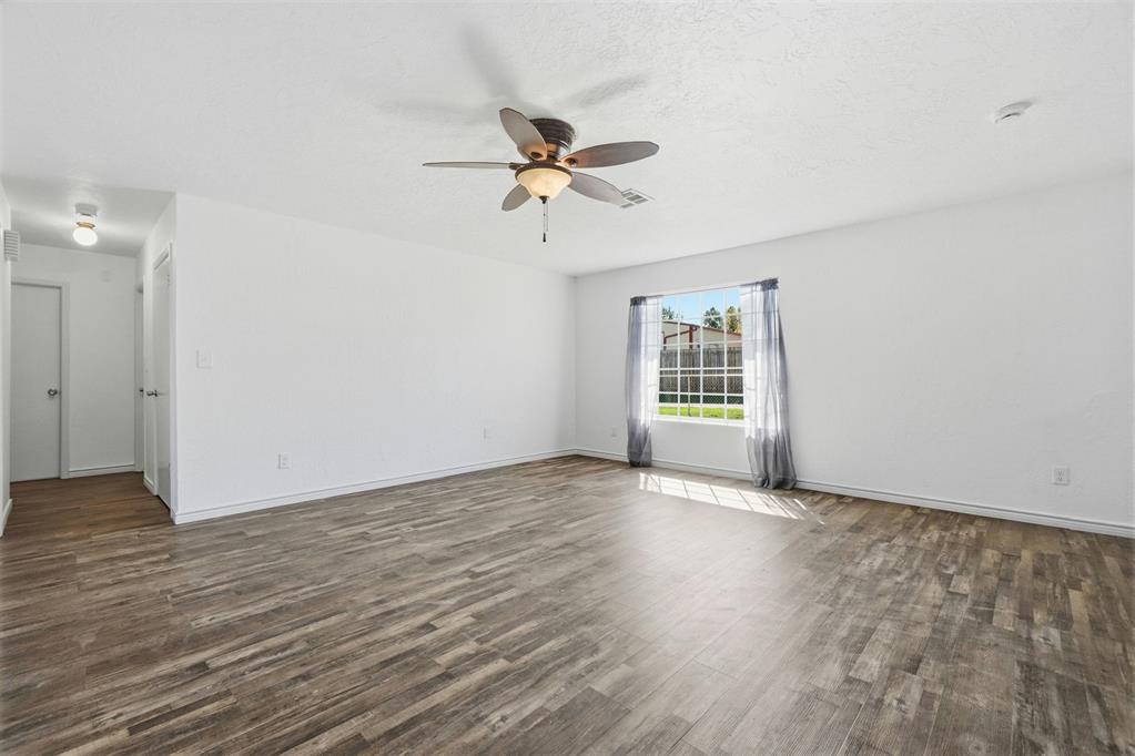 1406 Beth Court Property Photo 7
