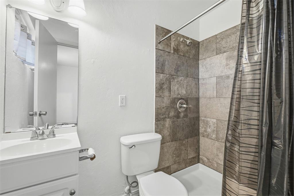 1406 Beth Court Property Photo 18