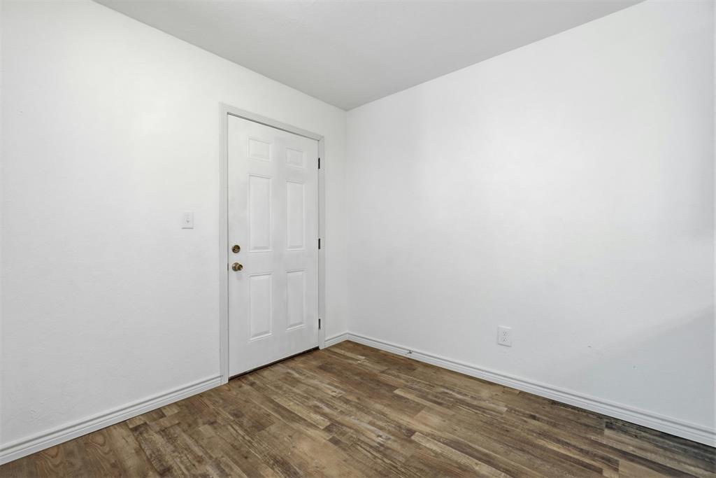 1406 Beth Court Property Photo 21