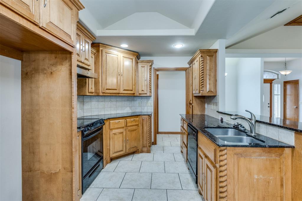 819 Rickwood Circle Property Photo 4