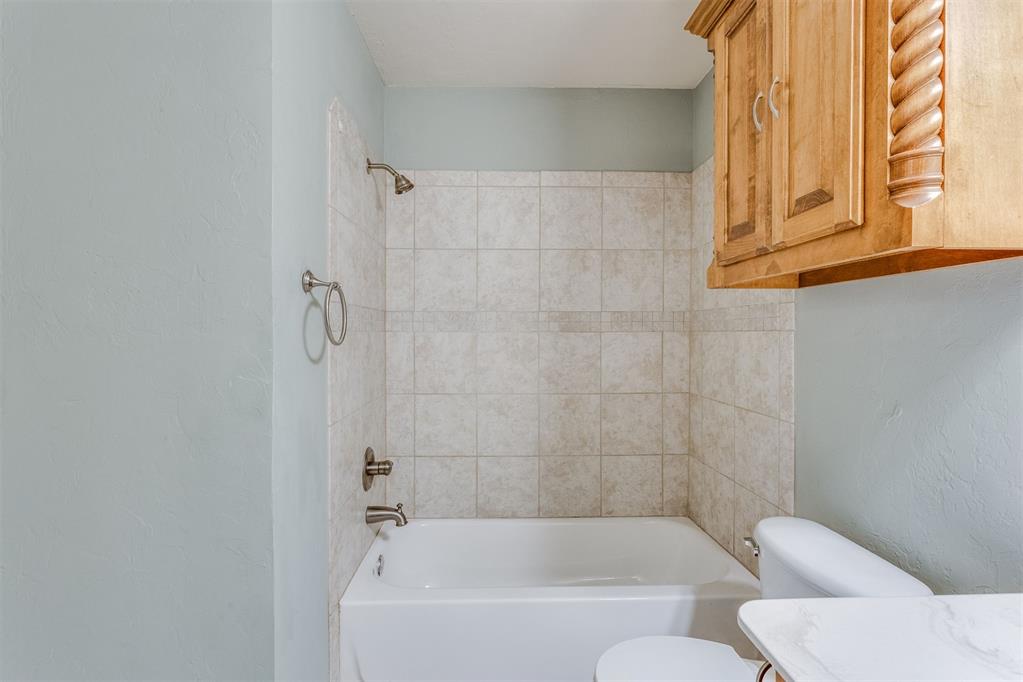 819 Rickwood Circle Property Photo 27