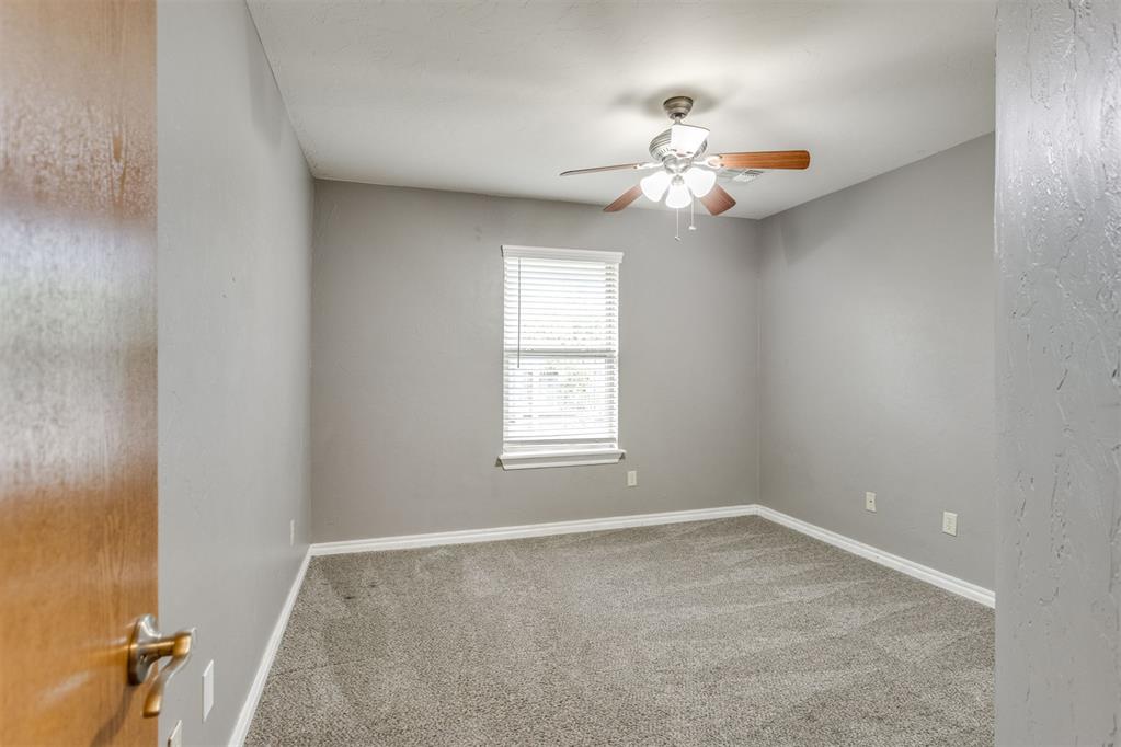 819 Rickwood Circle Property Photo 28