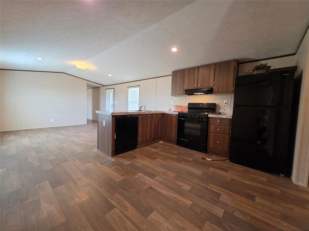 8607 N Bryan Road Property Photo 8