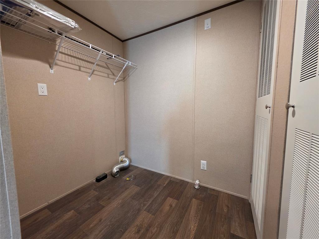8607 N Bryan Road Property Photo 9