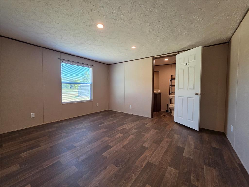 8607 N Bryan Road Property Photo 11