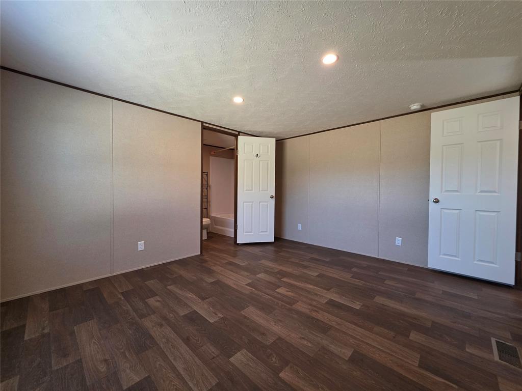 8607 N Bryan Road Property Photo 12