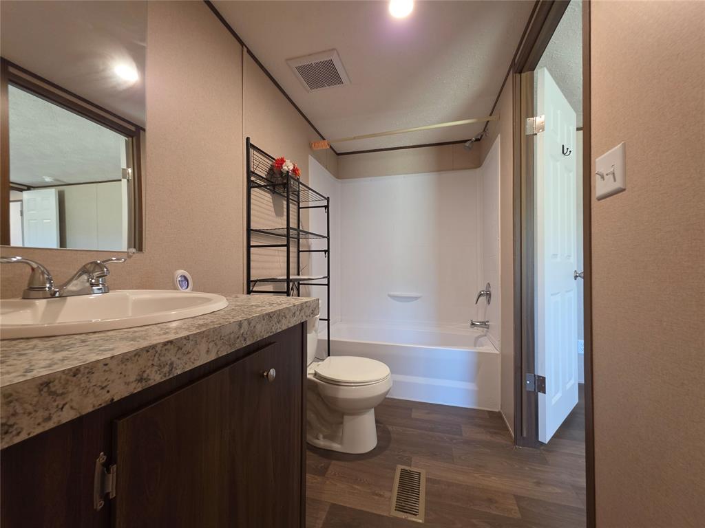 8607 N Bryan Road Property Photo 14