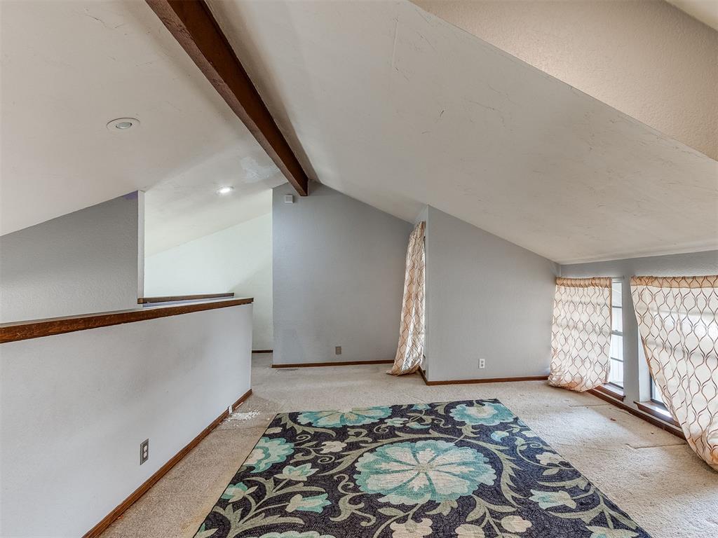 10204 Glendover Avenue Property Photo 31