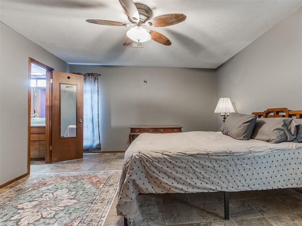 10204 Glendover Avenue Property Photo 35