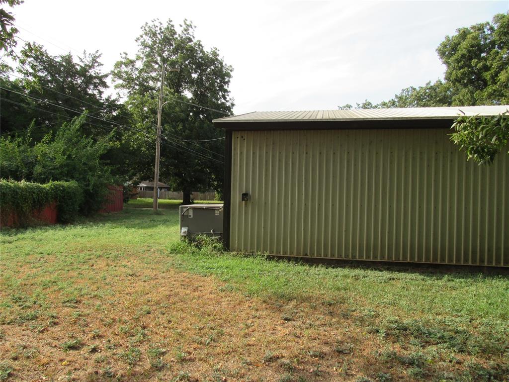 103 E Quapaw Property Photo 4