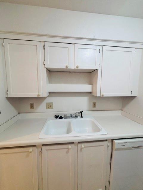 835 Cardinal Creek Boulevard Property Photo 8