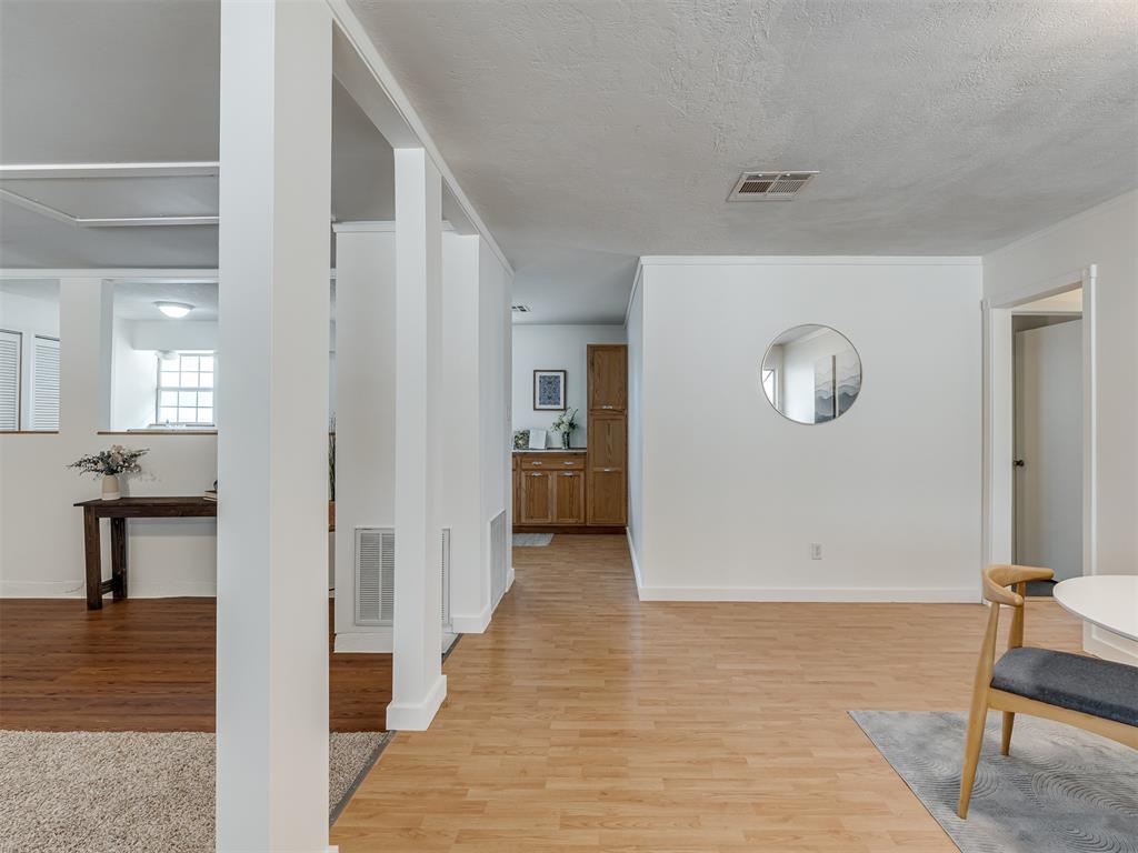 106 N Norman Avenue Property Photo 6