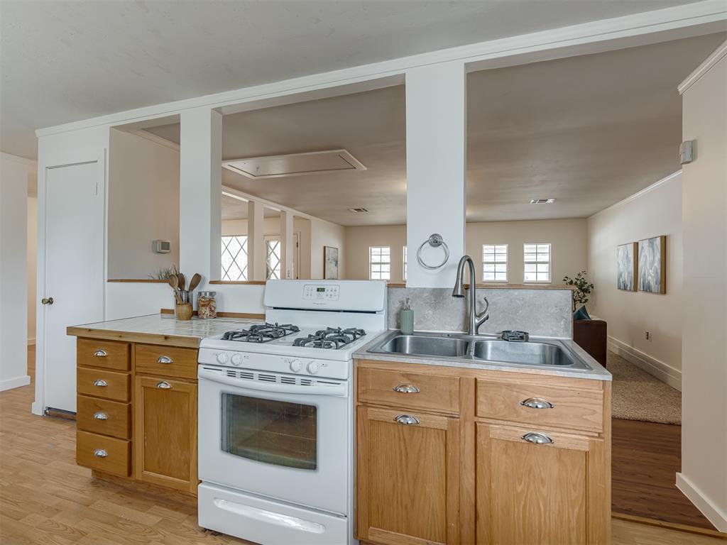 106 N Norman Avenue Property Photo 16