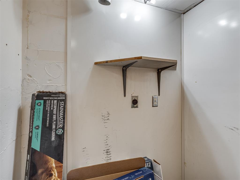 106 N Norman Avenue Property Photo 29