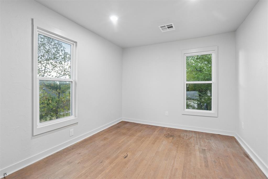 230 E Lincoln Avenue Property Photo 30