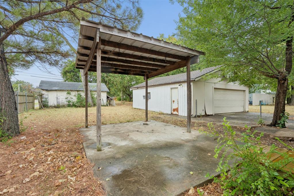 230 E Lincoln Avenue Property Photo 36