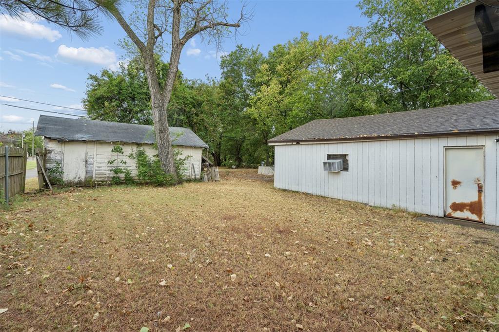 230 E Lincoln Avenue Property Photo 37