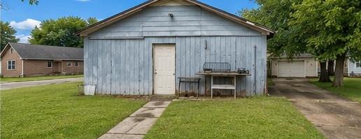 230 E Lincoln Avenue Property Photo 39