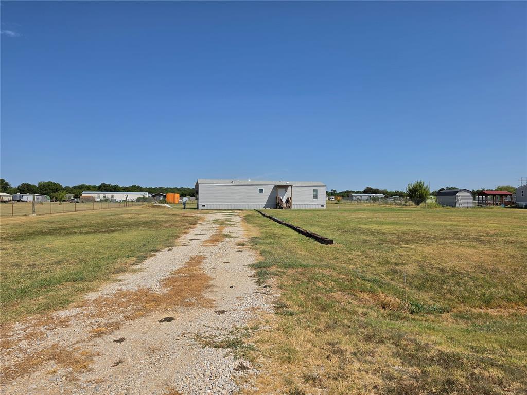 120 Sooner Road Property Photo 3