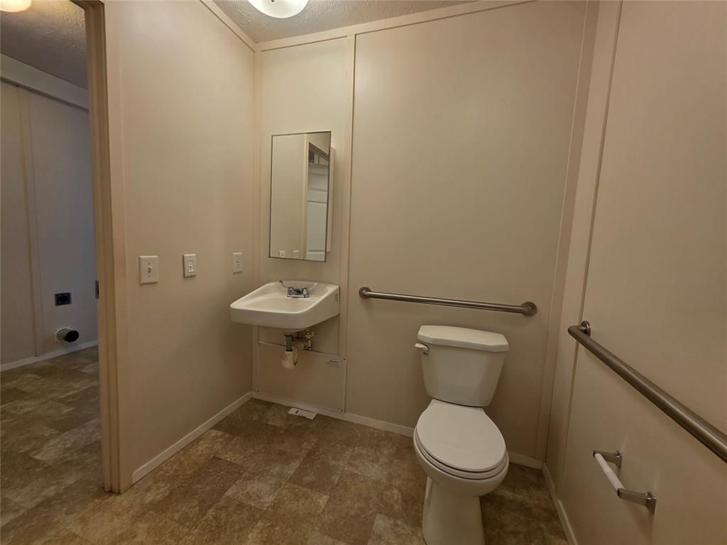 120 Sooner Road Property Photo 21