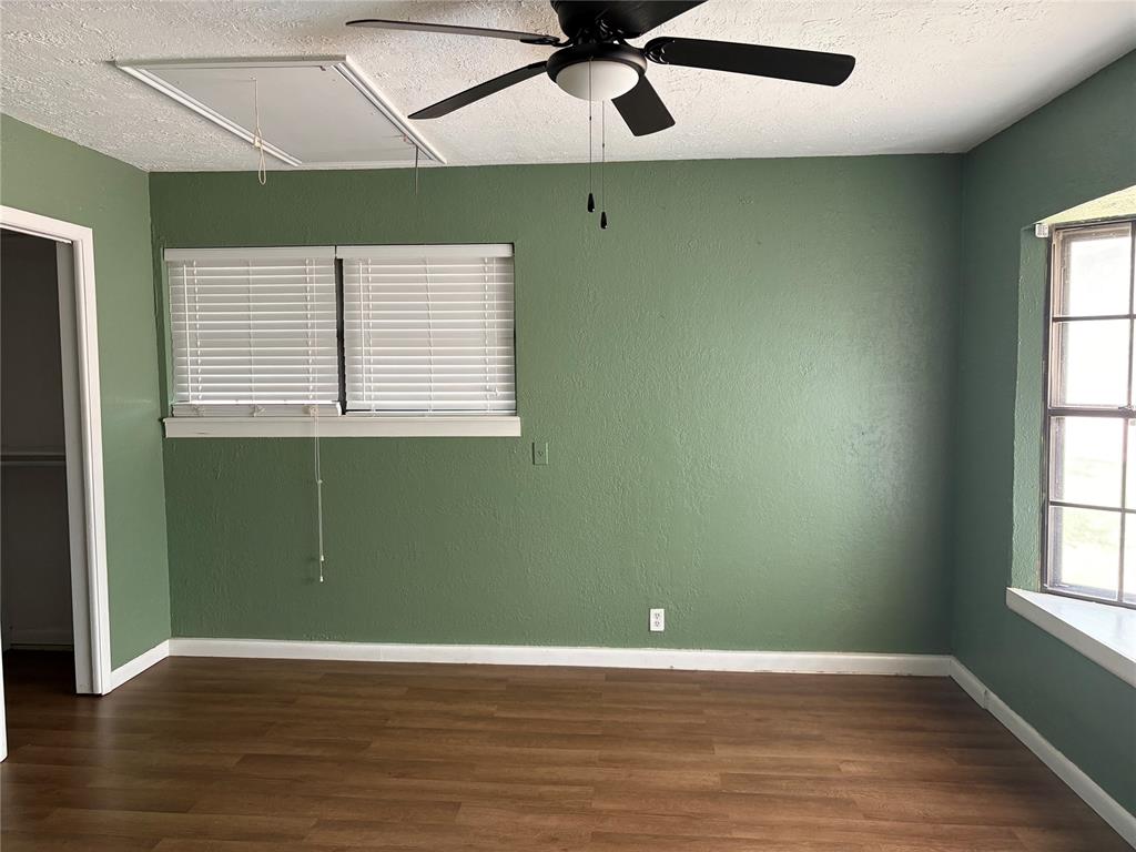 1023 N Madison Avenue Property Photo 5