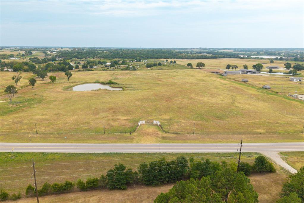 35235 W Highway 9 Property Photo 2