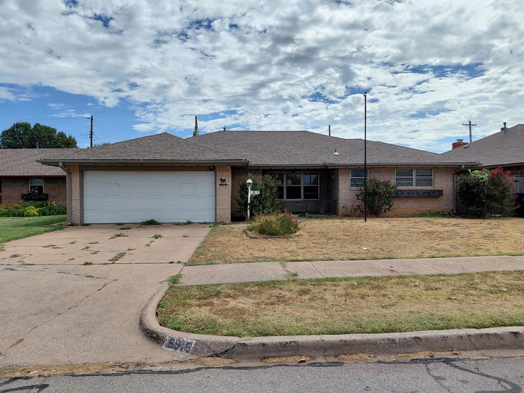 8916 S Country Club Drive Property Photo 1