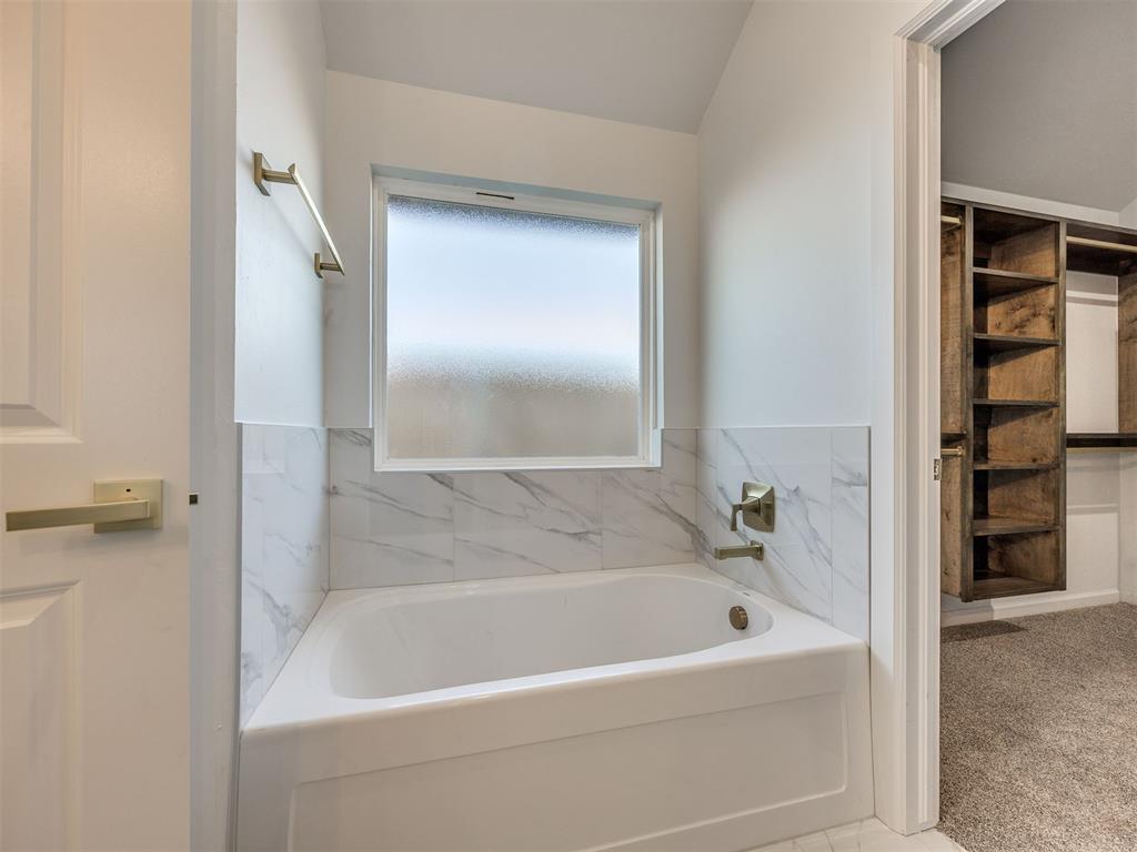 16013 Catalonia Place Property Photo 35