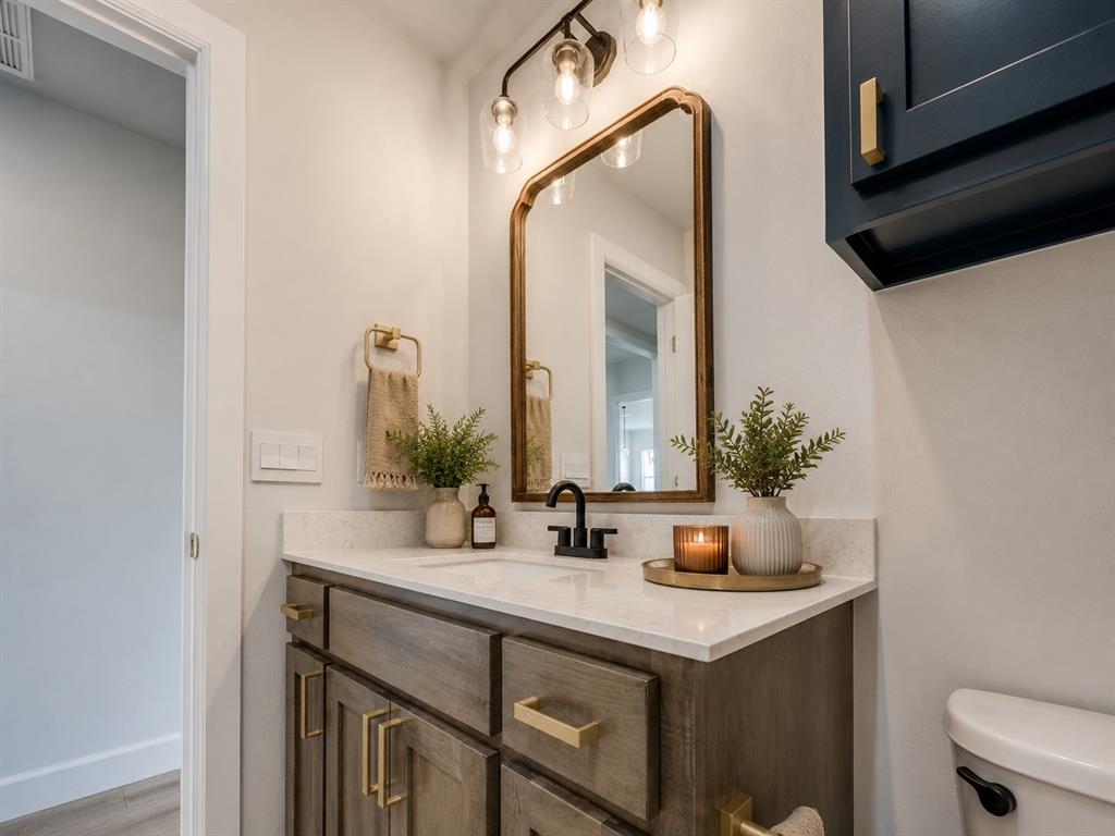 16013 Catalonia Place Property Photo 43