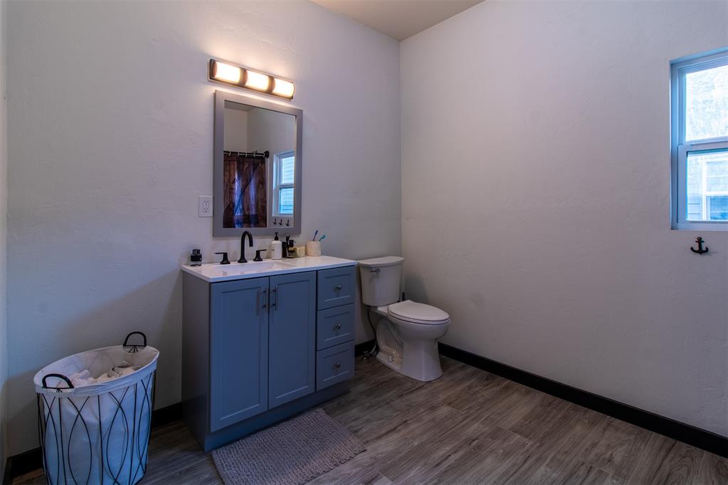 1017 E Main Street Property Photo 25