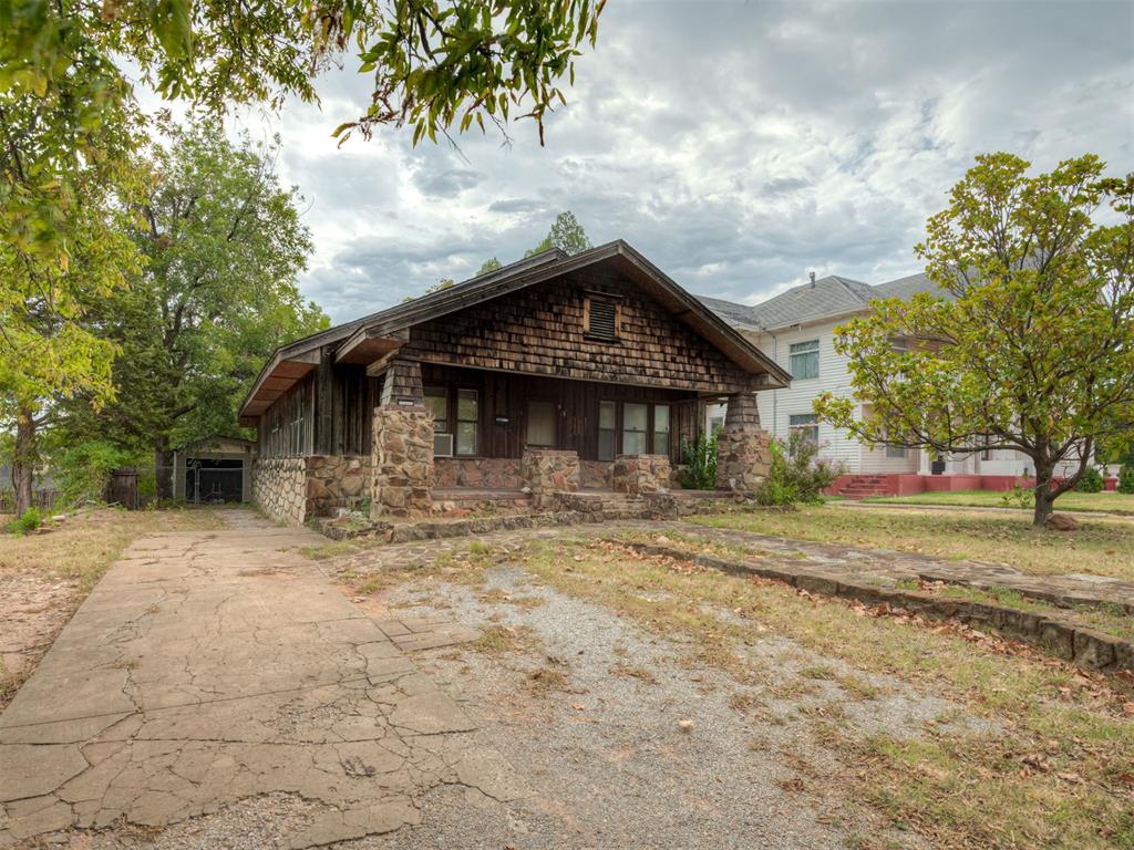 619 S 6th Street Property Photo 3