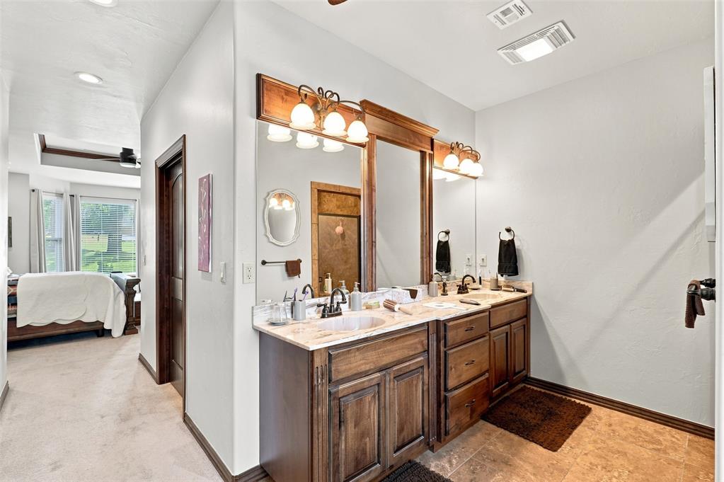 1000 N Cimarron Hill Property Photo 18