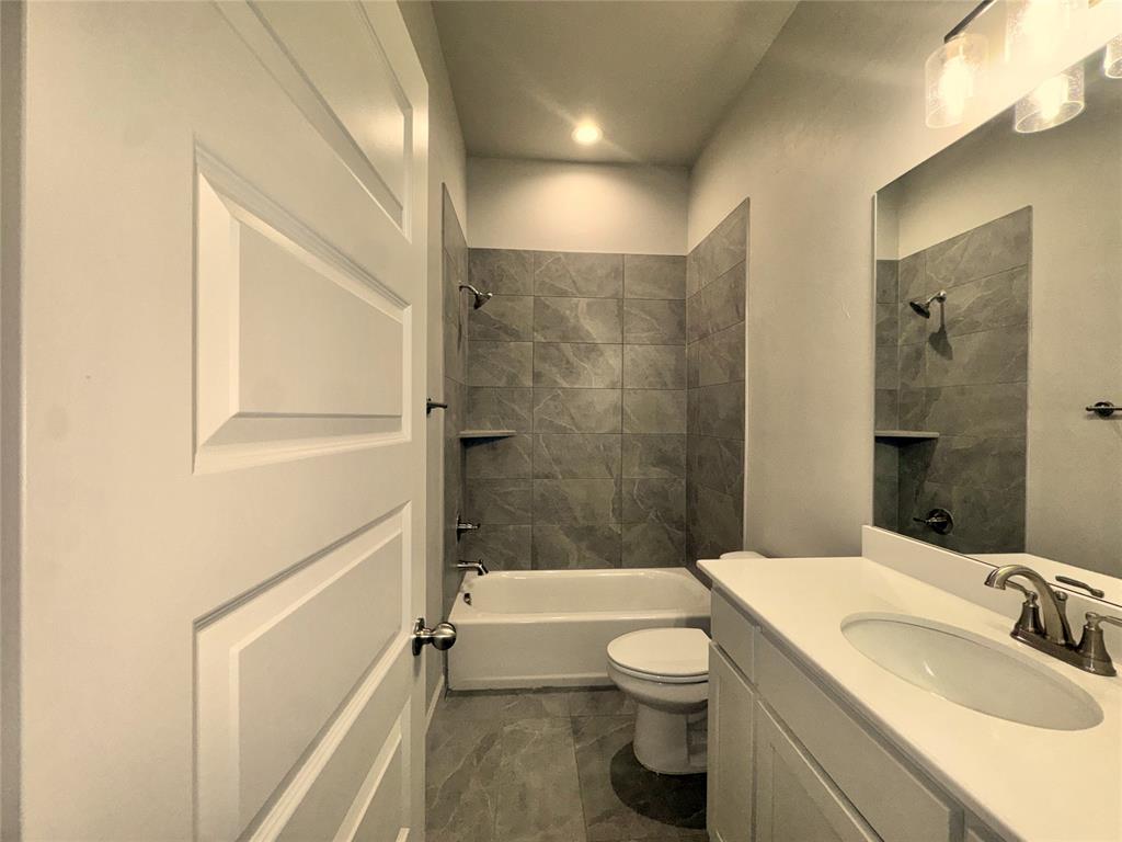 9340 Nw 143rd Street Property Photo 20