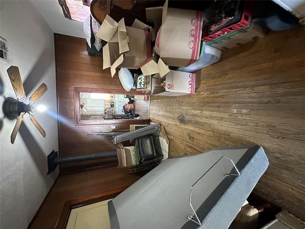 904 N Crawford Avenue Property Photo 10