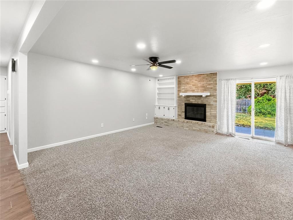 504 Sw 26th Place Property Photo 3