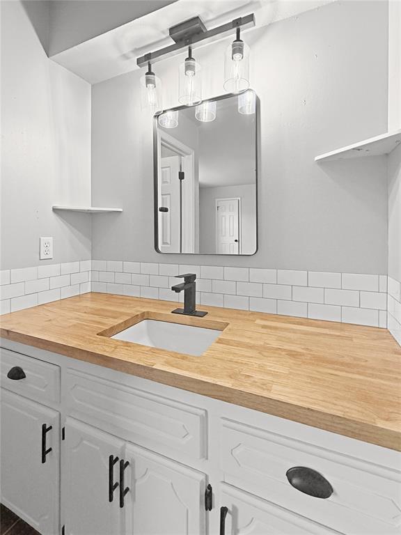 504 Sw 26th Place Property Photo 17