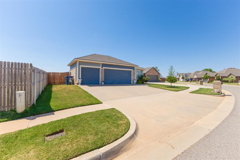 3509 Upland Ridge Drive Property Photo 2
