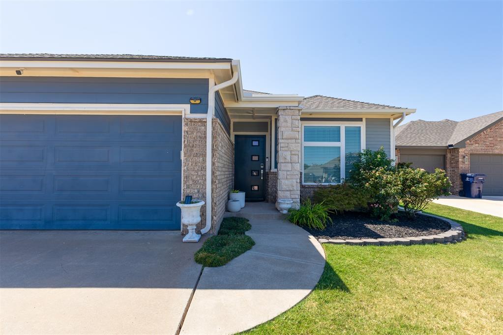 3509 Upland Ridge Drive Property Photo 3